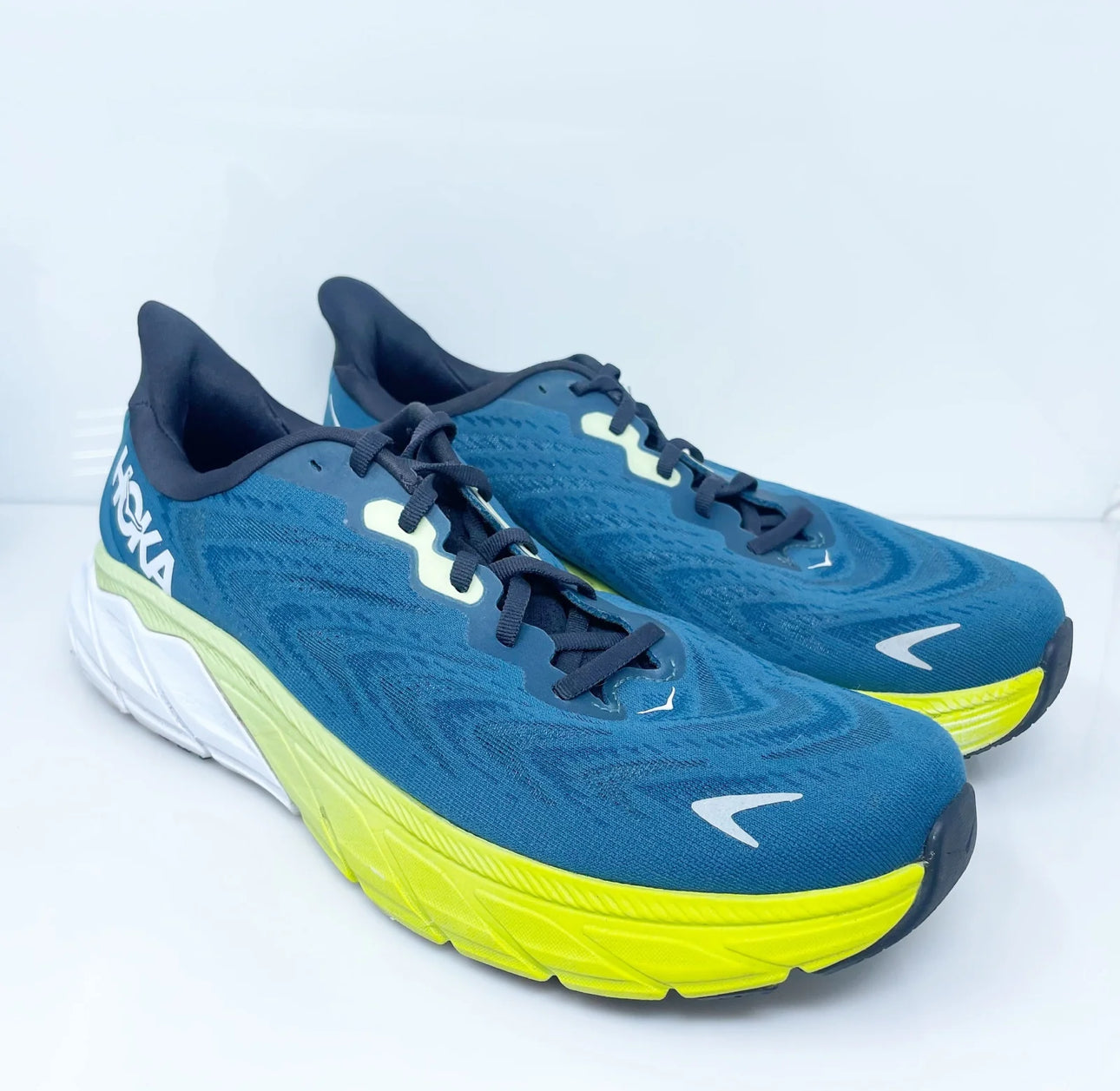 Hoka One One Men Arahi 6 Size 10.5